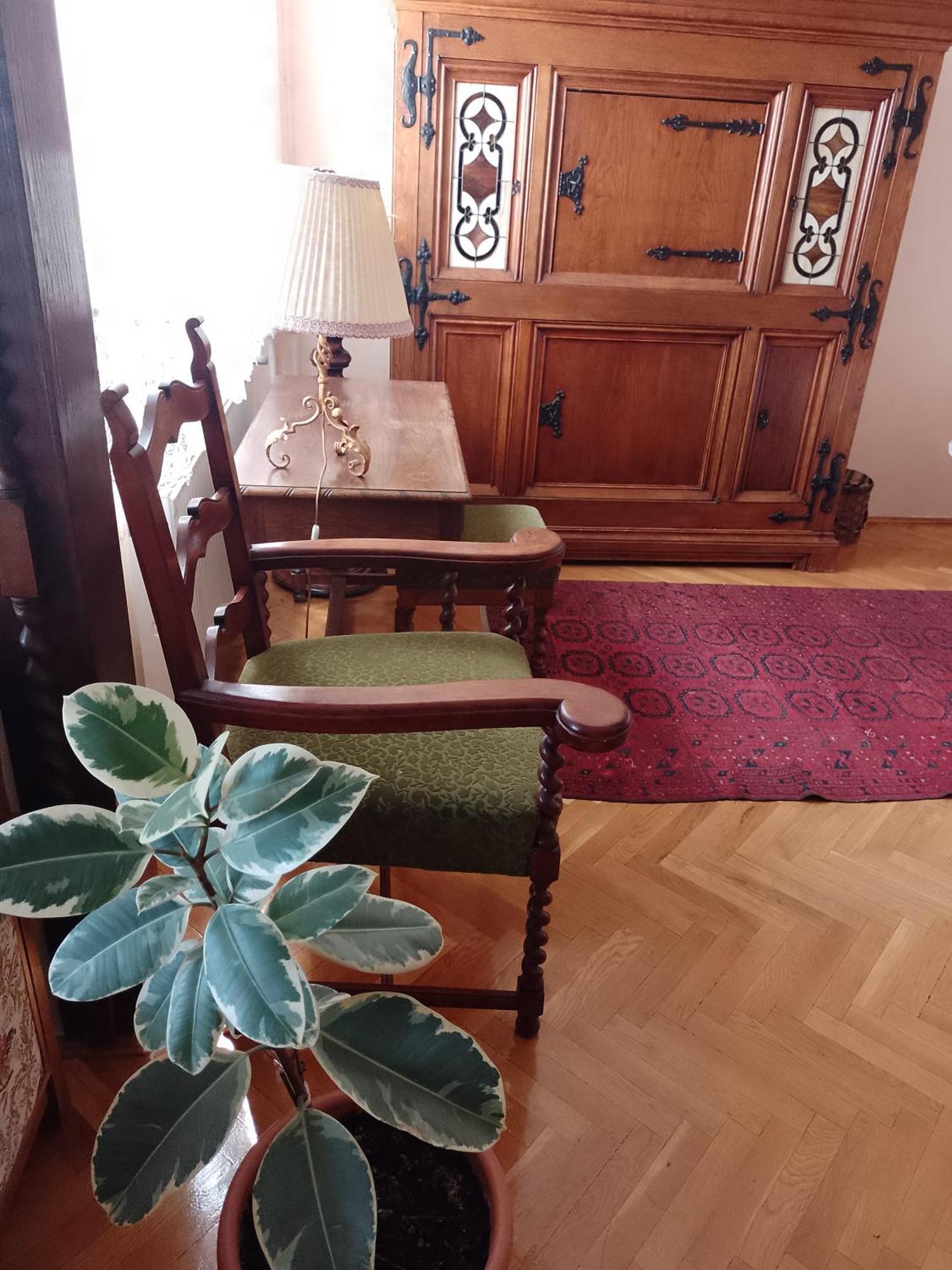 Belvarosi Classic Apartman 85 Square Meters Сомбатели Екстериор снимка